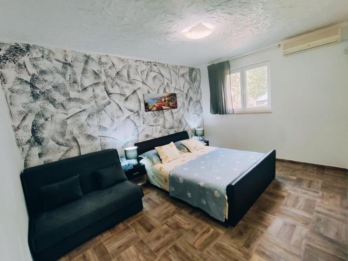 Apartmani Nada Mustapic ブレラ エクステリア 写真