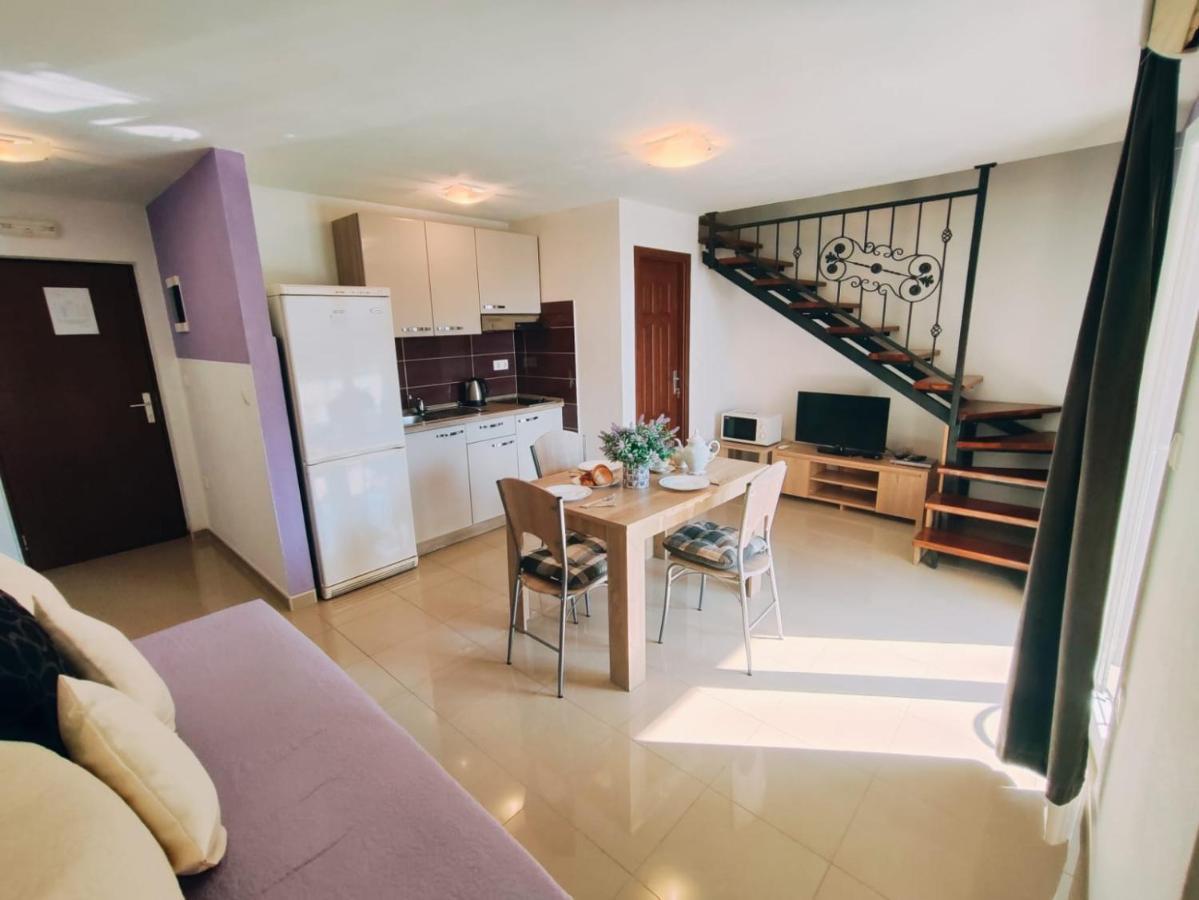 Apartmani Nada Mustapic ブレラ エクステリア 写真